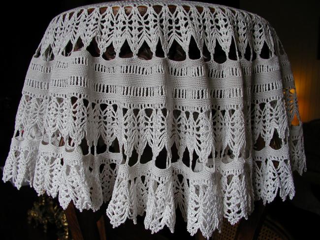 Lovely and very large round table centre in crochet lace