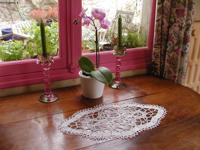 Lovely oval table centre in Cluny lace called 'au torchon'